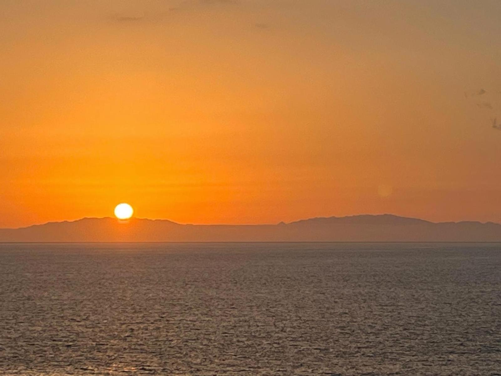 Sunset Arena Beach By Helloapartments Puerto de Santiago (Tenerife) Exterior foto